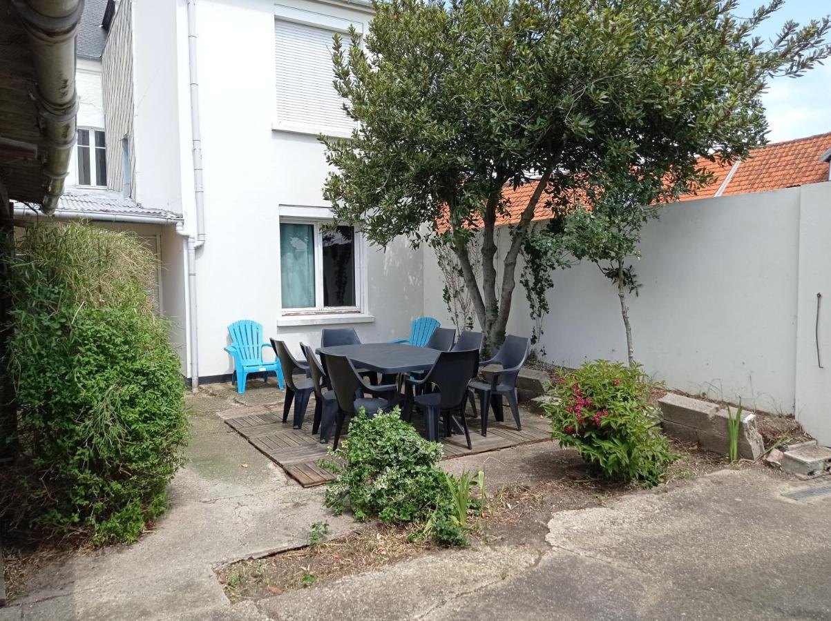 Appartement Duplex Avec Cour 10 Pers Berck エクステリア 写真